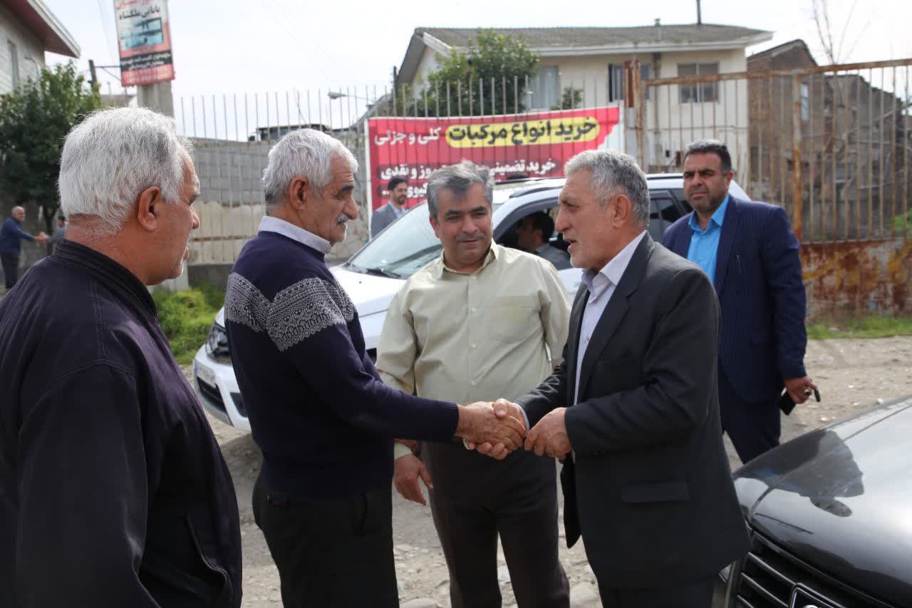 پس از 15 سال یکی از مشکلات اساسی اهالی شهرک امام خمینی با حضور میدانی شهردار حل شد . پس از 15 سال یکی از مشکلات اساسی اهالی شهرک امام خمینی با حضور میدانی شهردار حل شد .