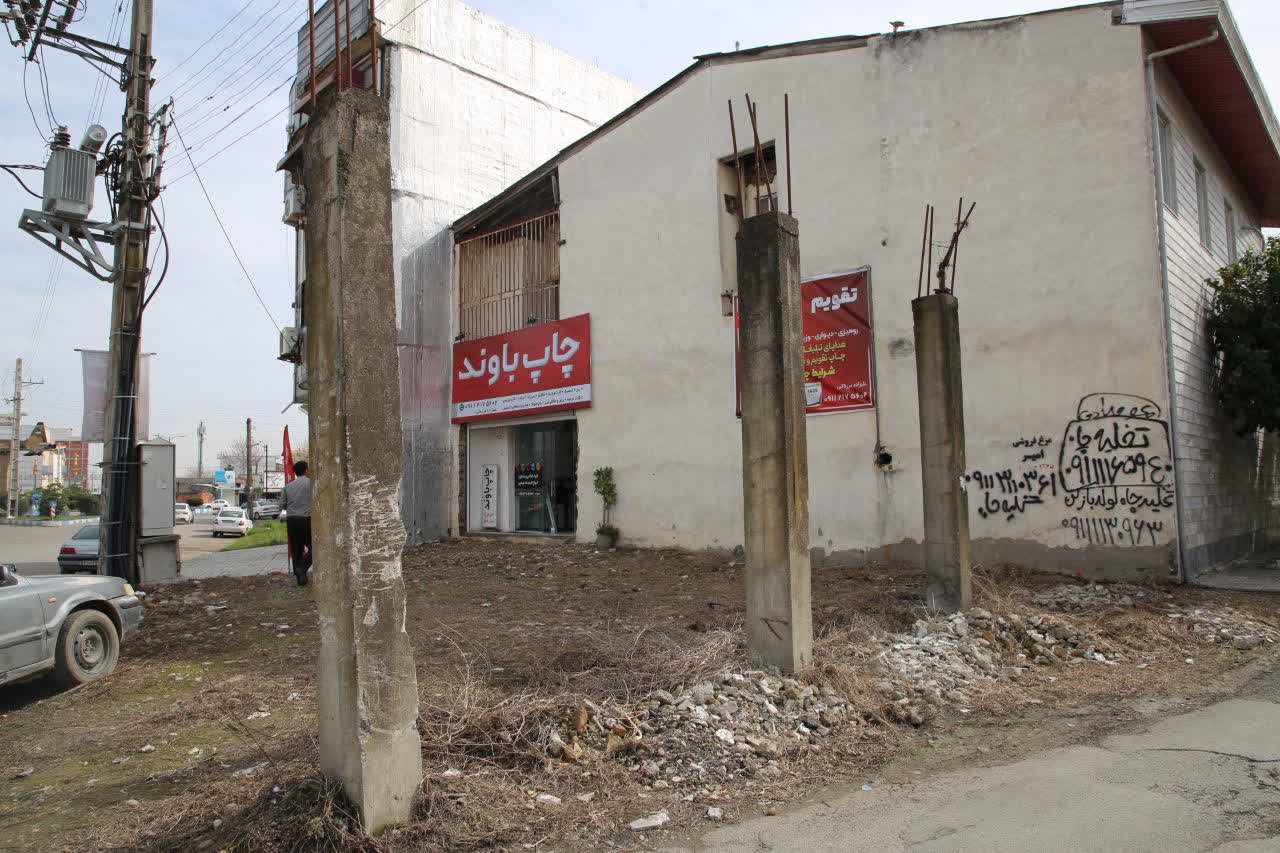 پس از 15 سال یکی از مشکلات اساسی اهالی شهرک امام خمینی با حضور میدانی شهردار حل شد . پس از 15 سال یکی از مشکلات اساسی اهالی شهرک امام خمینی با حضور میدانی شهردار حل شد .